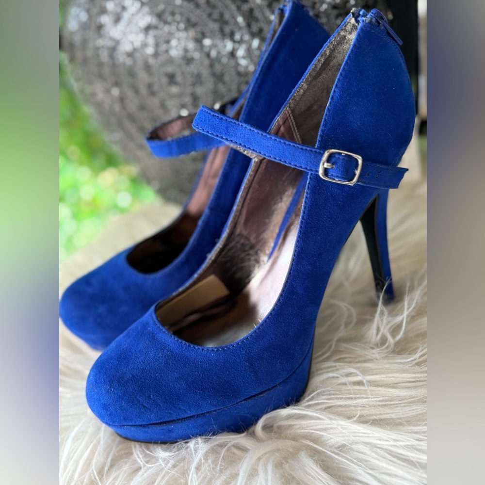 Material Girl cobalt blue platform heels size 10
